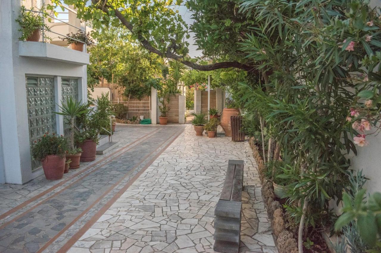 Stefanie Studios Agia Marina  ภายนอก รูปภาพ